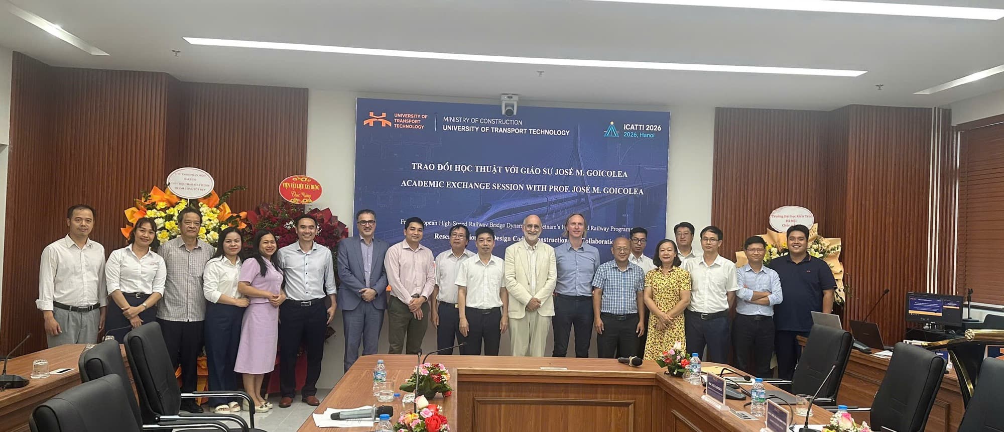 Academic exchange session with Prof. José M. Goicolea and UTT researchers