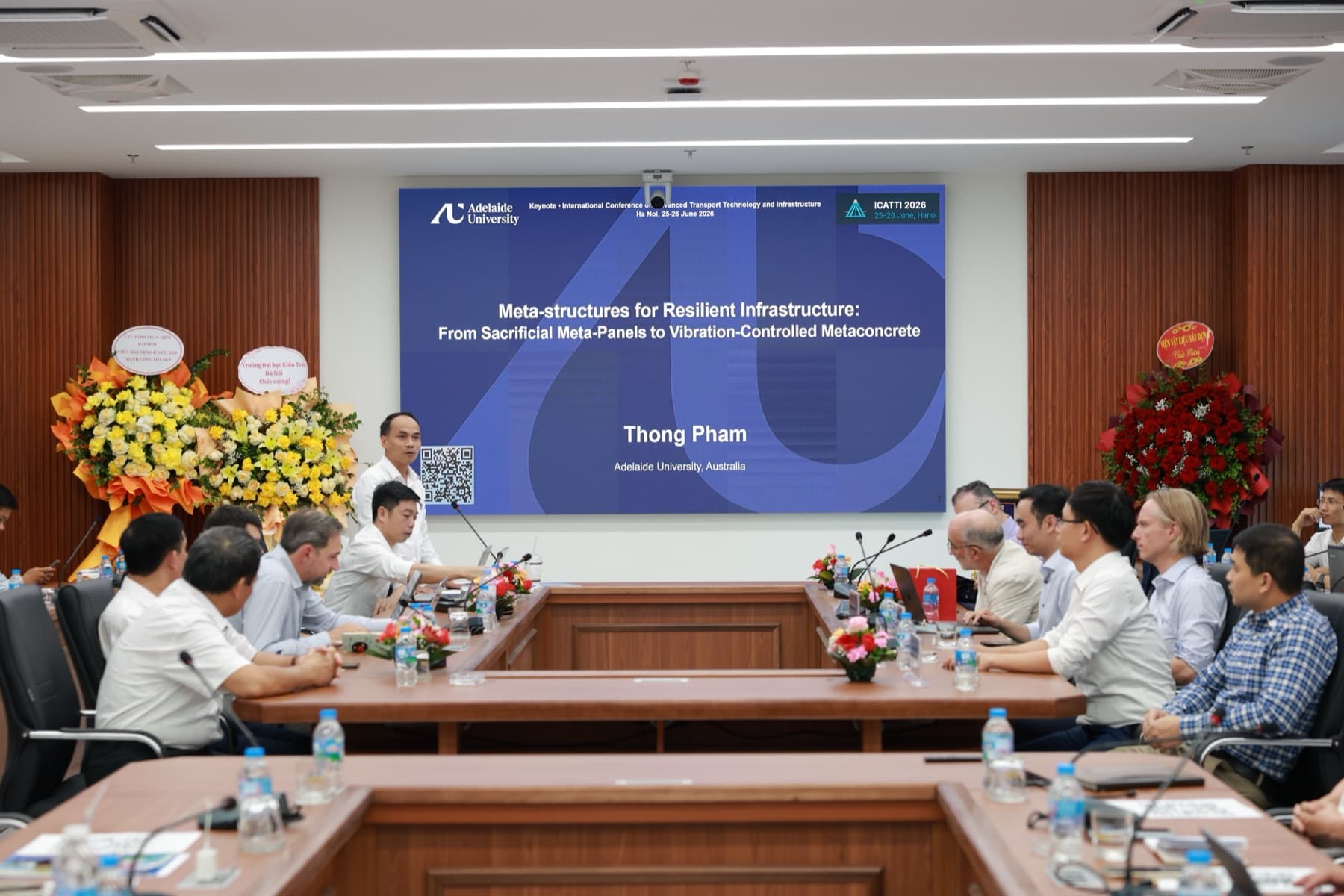 Materials and structures session in a UTT meeting room