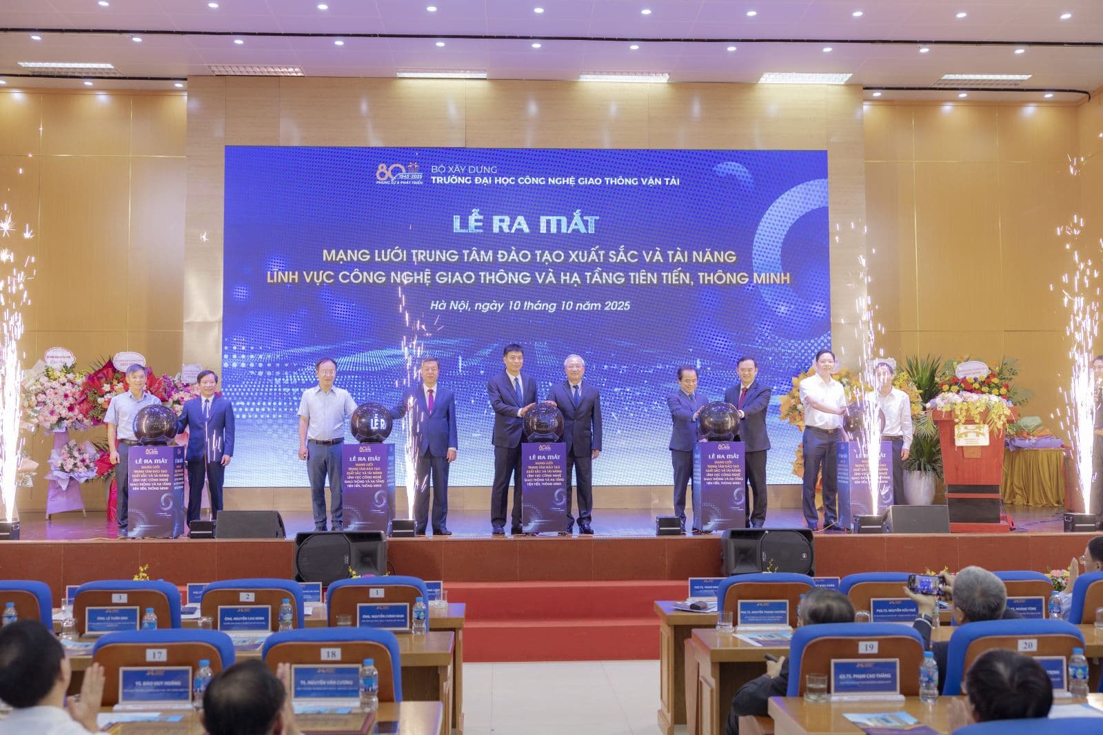 UTT cooperation agreement signing ceremony with NACENTech (National Innovation Institute)